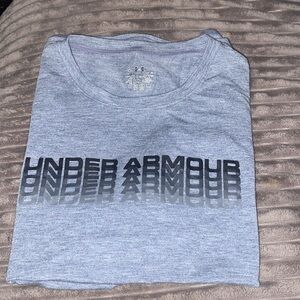 Under Armor Women’s Short Sleeve Workout Top Grey Size Medium
